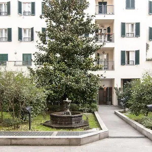 https://milan-royal-suites.italymilanhotels.net